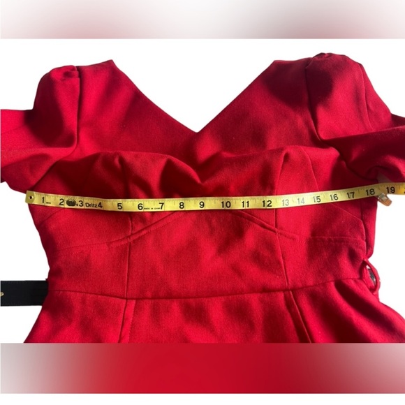 J. Peterman red dress with V neck, short sleeves and beautiful belt size 10 - Picture 7 of 10